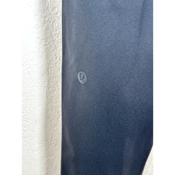Lululemon Women’s Size 10 Black Crop Leggings With Side Pockets Mid/High Rise - Picture 7 of 11